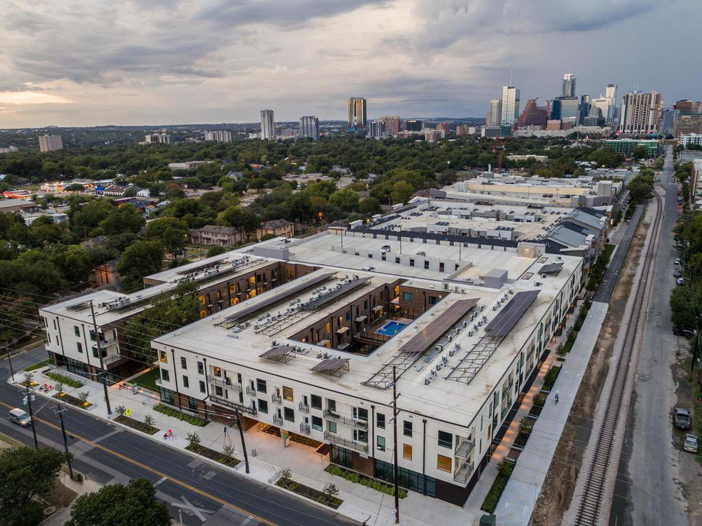 房地产在 Fourth& — look at the real estate search engine GEOLN.COM. 照片 1