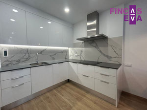 For sale apartment in Barcelona — Find off-plan property or real estate resale directly from developers and owners GEOLN.COM. Photo 2