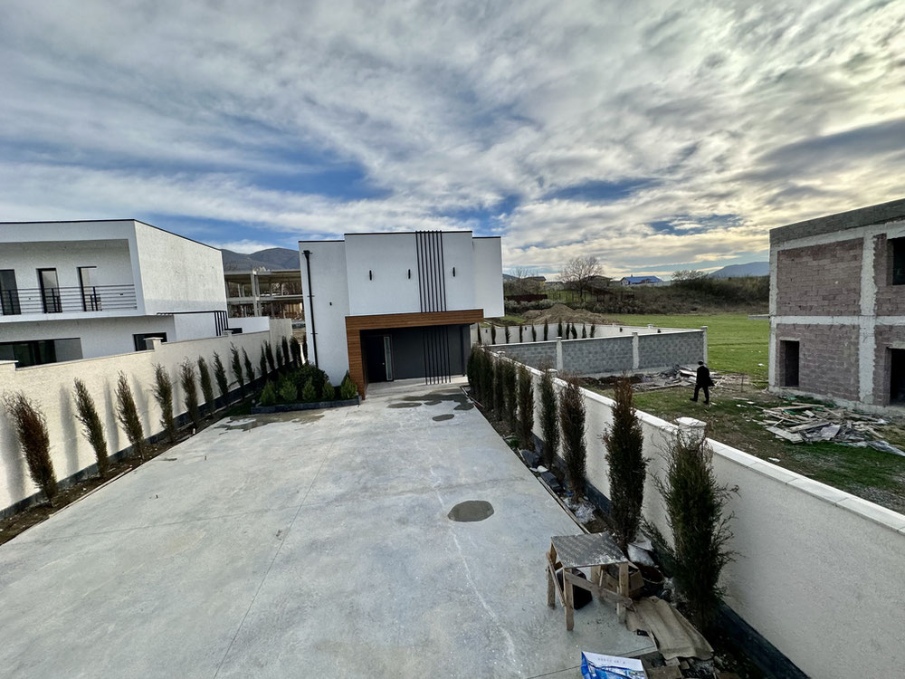 别墅 Saguramo — 来自开发商和业主的房地产搜索引擎 GEOLN.COM. 照片 1