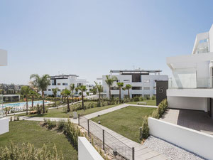 Penthouse 2 bedrooms 178 m² in the New Golden Mile, Spain — Find off-plan property or real estate resale directly from developers and owners GEOLN.COM. Photo 17