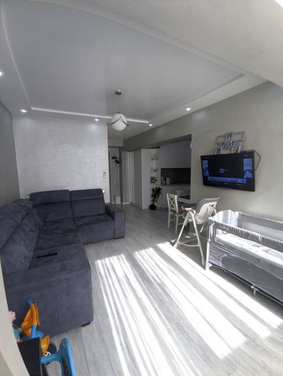 דירה בבאטומי עם 2 חדרי שינה — חיפוש נדל"ן מפרטי ומקבלן GEOLN.COM. תמונה 1