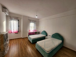 აპარტამენტები ზღვასთან მზიან ალბანეთში — უძრავი ქონების ყიდვა და მფლო ბელებისგან GEOLN.COM. ფოტო 9