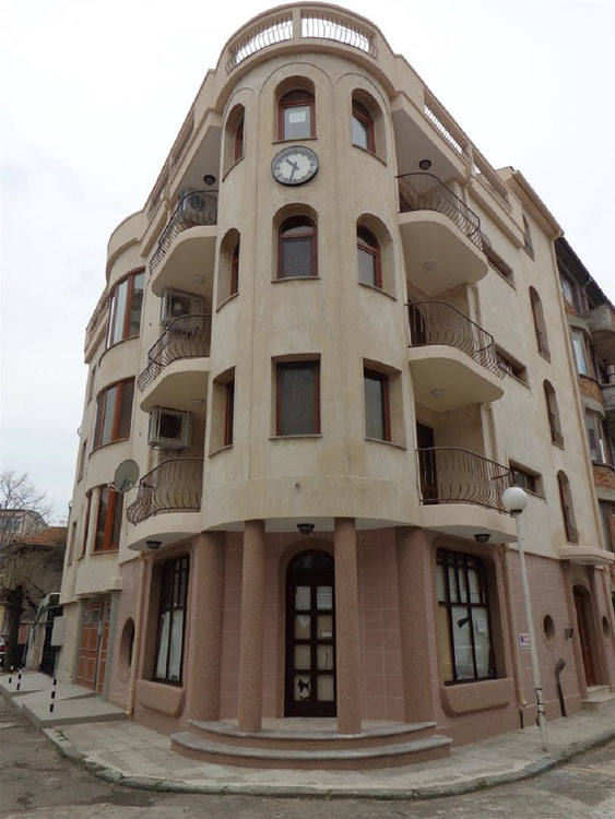 נדל"ן ב House in Pomorie — עיין במנוע חיפוש הנדל"ן GEOLN.COM. תמונה 1