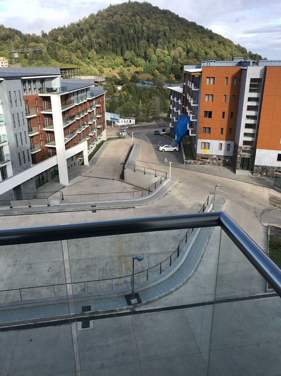 奥比·巴库里亚尼 — 来自开发商和业主的房地产搜索引擎 GEOLN.COM. 照片 1