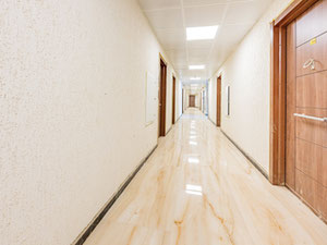 阳光明媚的一室公寓位于一栋带暖气和游泳池的大楼内 — 来自开发商和业主的房地产搜索引擎 GEOLN.COM. 照片 19