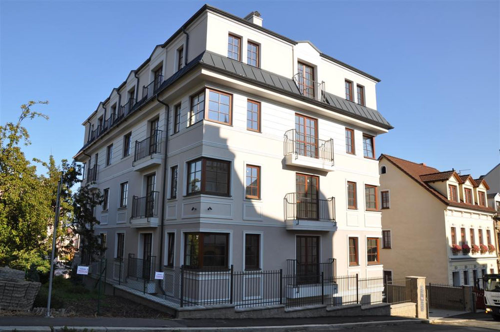 Edificio residencial — Encuentre propiedades fuera del plan o reventa de bienes inmuebles directamente de desarrolladores y propietarios GEOLN.COM. Foto 1